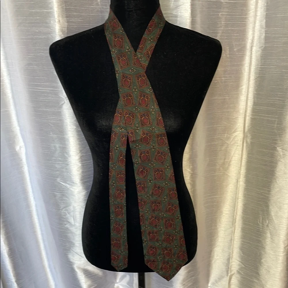 Disney Store Men’s Silk Hand Made Mickey Mouse Tie